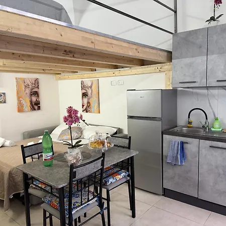 Chloe's House Апартаменты Катания