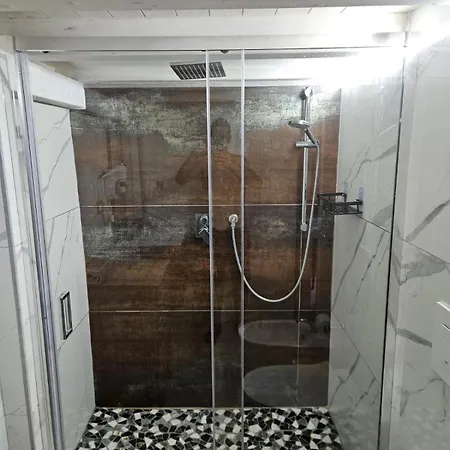 Апартаменты Chloe's House